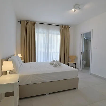 Swieqi Malaika New 8 شقة Is-Swieqi