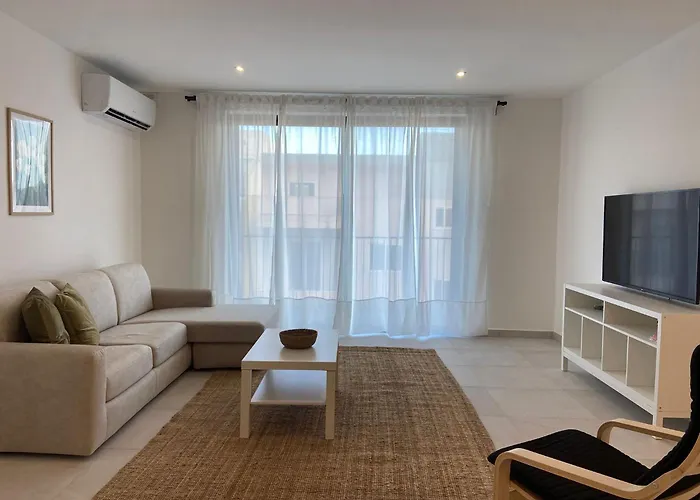 Swieqi Malaika New 8 *