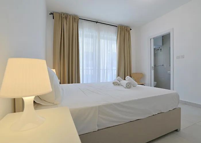 Swieqi Malaika New 8 *