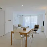 דירה Swieqi Malaika New 8 *