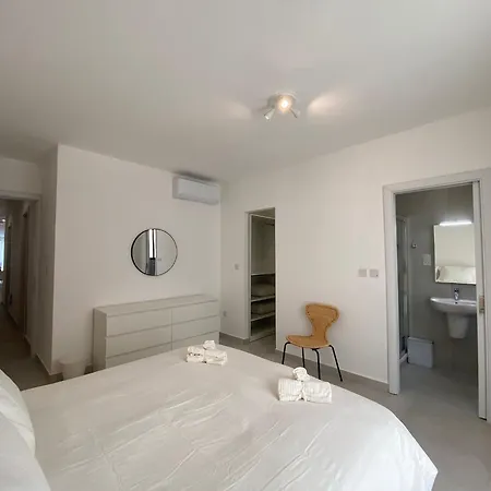 Swieqi Malaika New 8 Apartmán *
