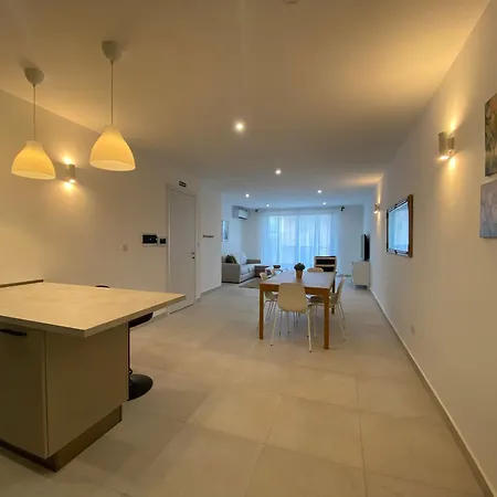 Swieqi Malaika New 8 * Is-Swieqi