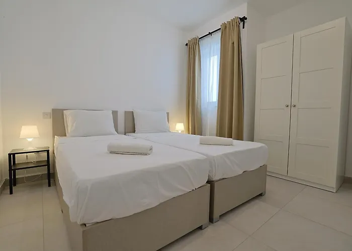 Swieqi Malaika New 8 *